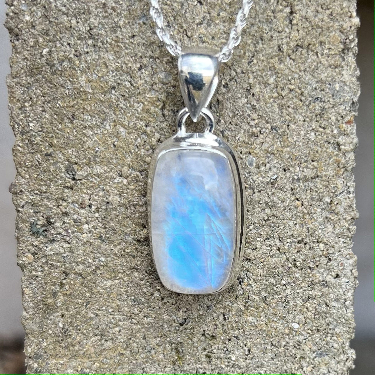 BLUE FIRE MOONSTONE PENDANT STERLING SILVER