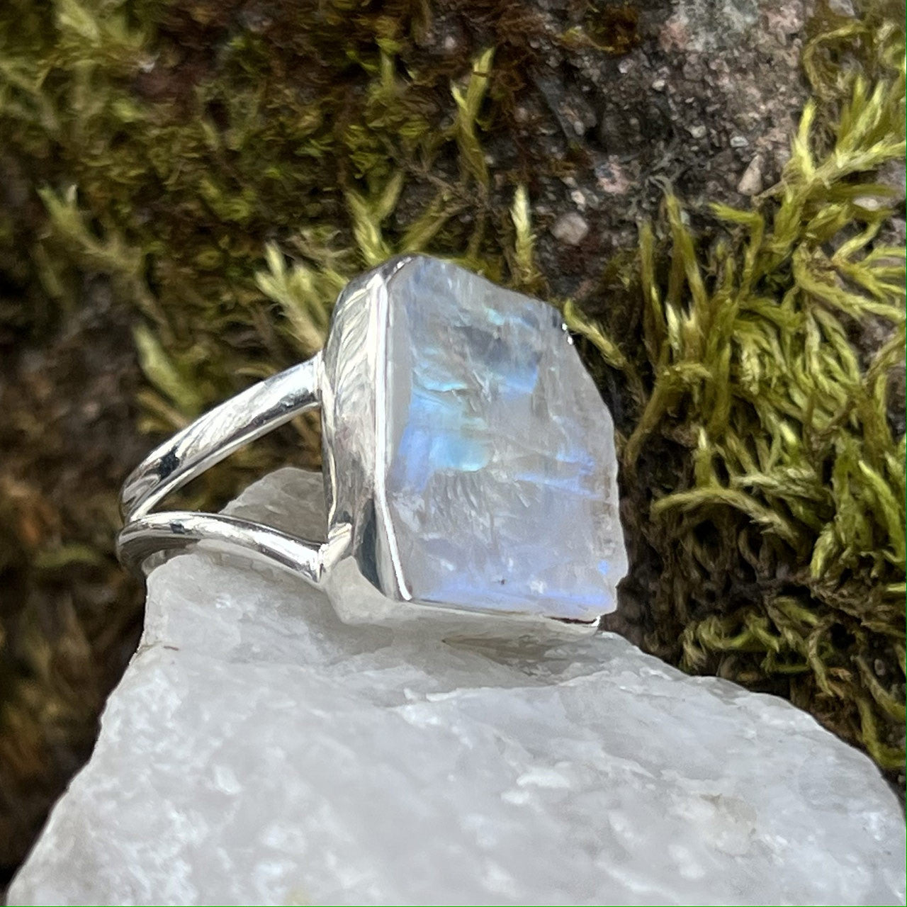 MOONSTONE RING STERLING SILVER