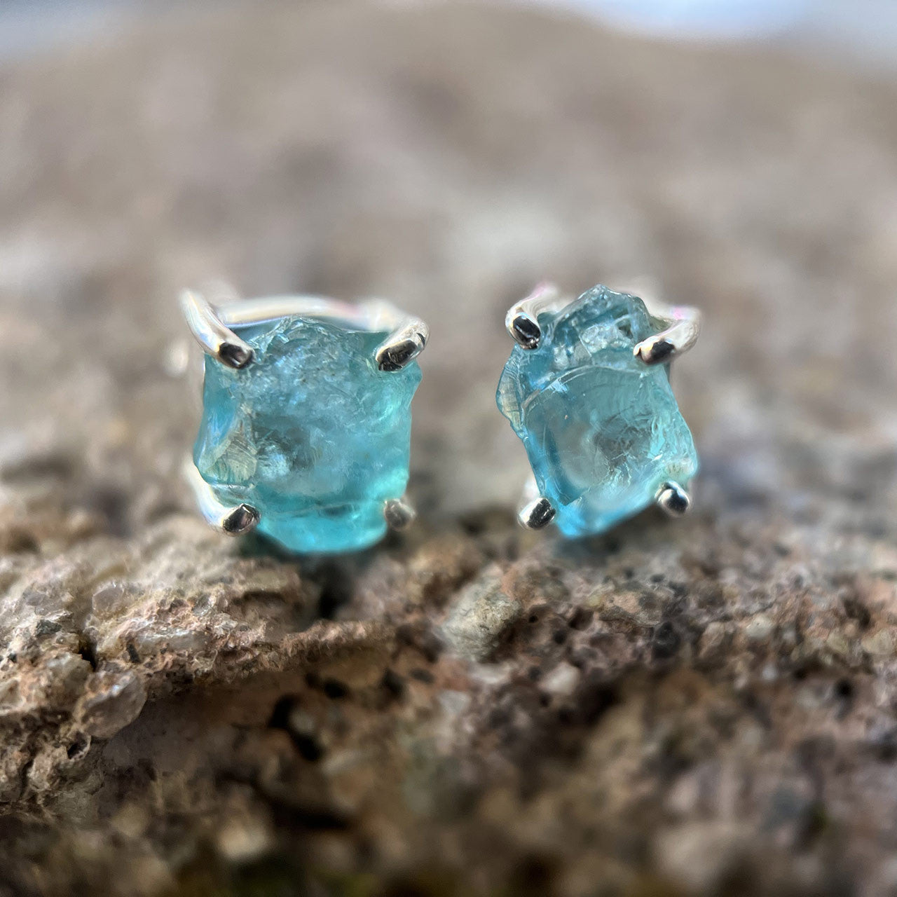 APATITE STUD