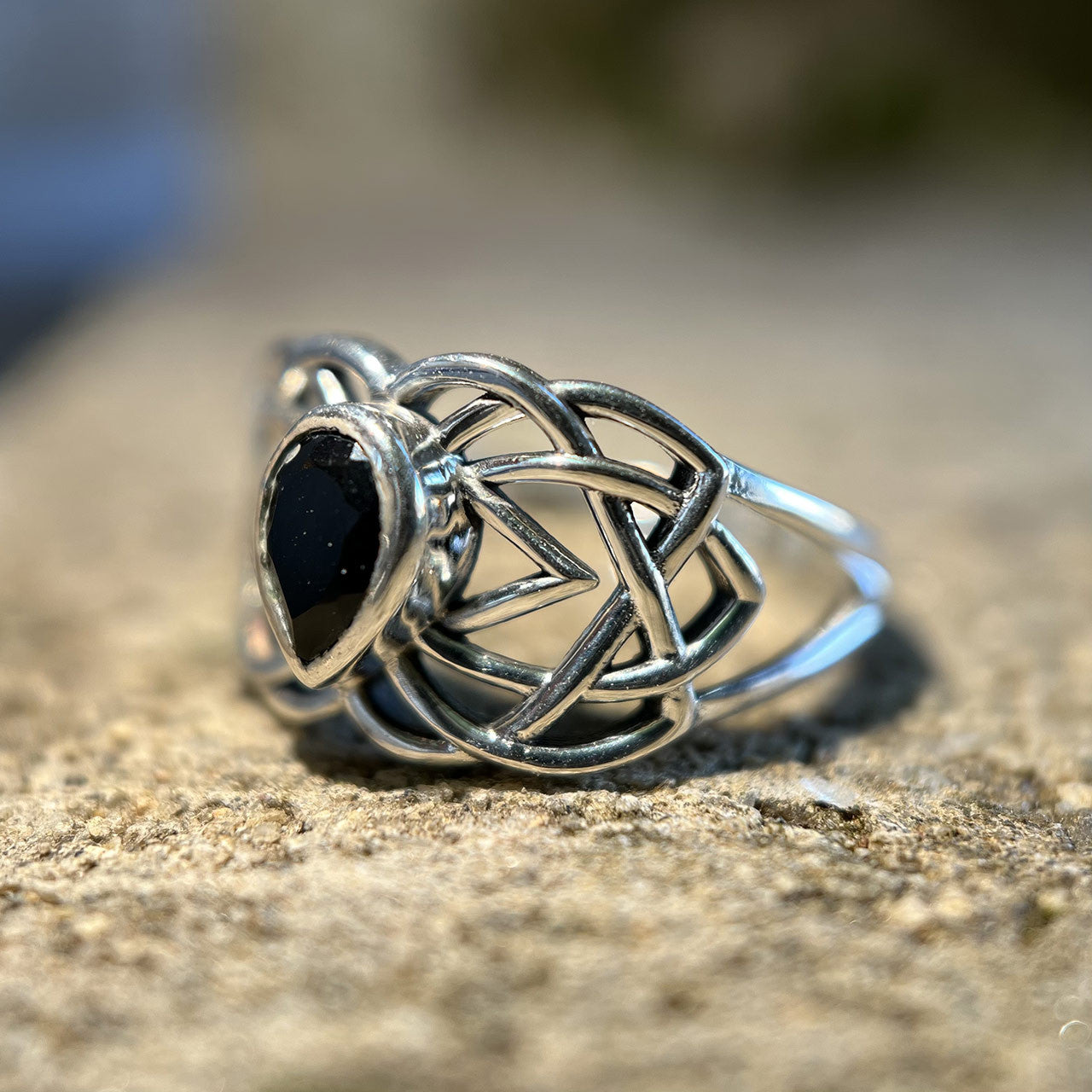 BLACK ONYX CELTIC RING STERLING SILVER