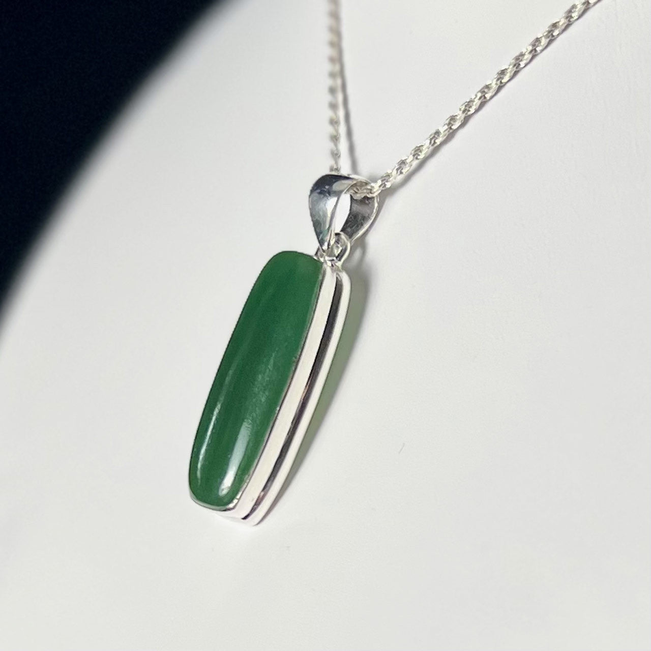 GREEN AVENTURINE PENDANT STERLING SILVER