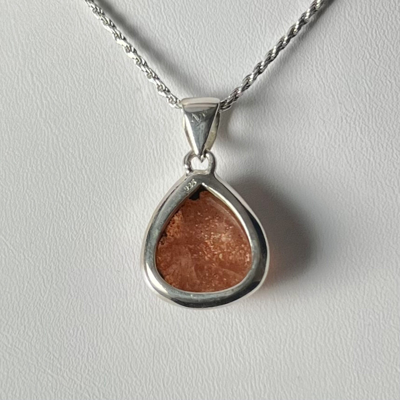 SUNSTONE PENDANT STERLING SILVER