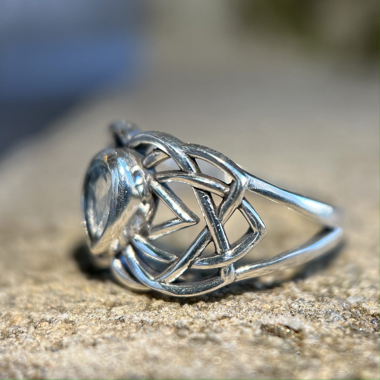 BLUE TOPAZ CELTIC RING STERLING SILVER