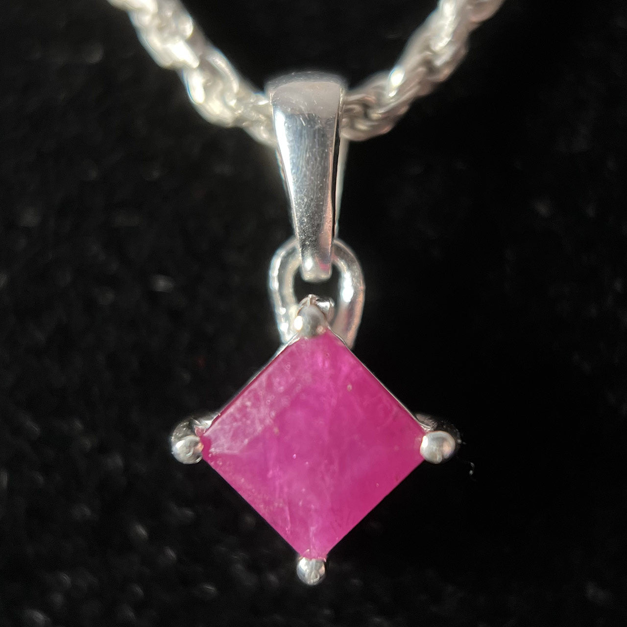 NATURAL RUBY STERLING SILVER 5X5 SQ PENDANT