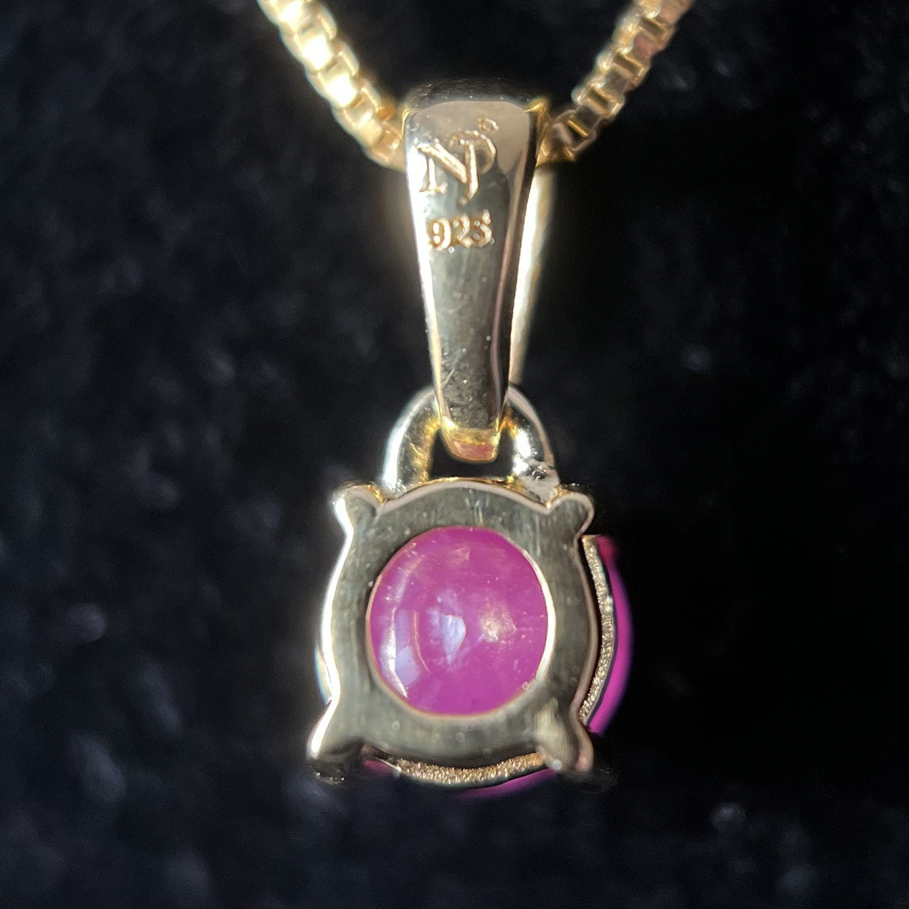 NATURAL RUBY 18K VERMEIL GOLD 5X5 CIRCLE PENDANT