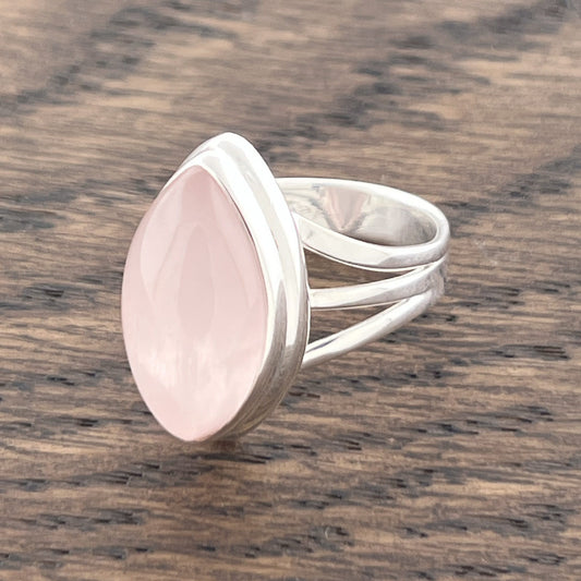 ROSE QUARTZ STERLING SILVER RING