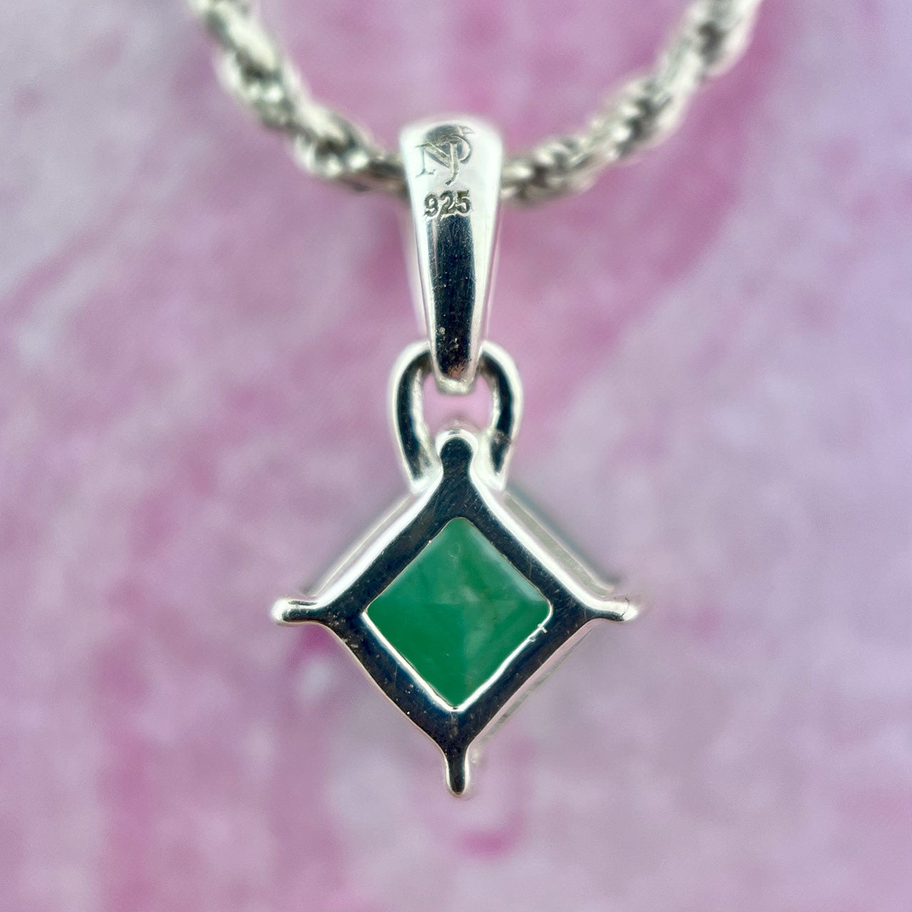 NATURAL EMERALD STERLING SILVER PENDANT SQ