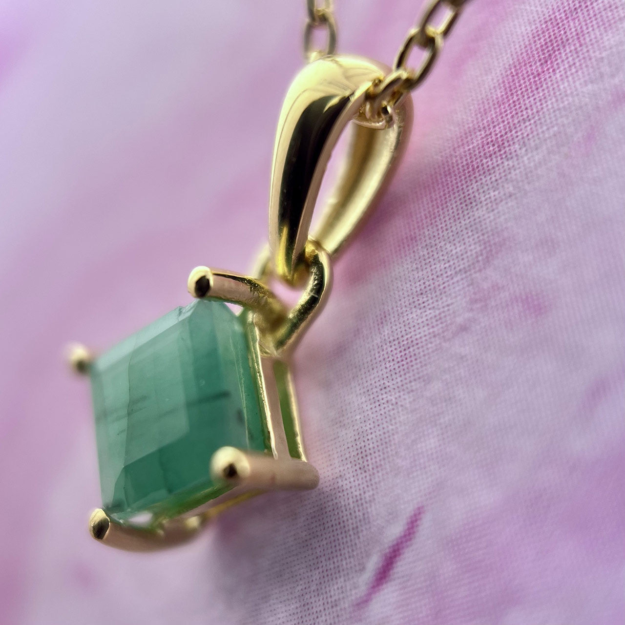 NATURAL EMERALD 18K VERMEIL YELLOW GOLD PENDANT SQ