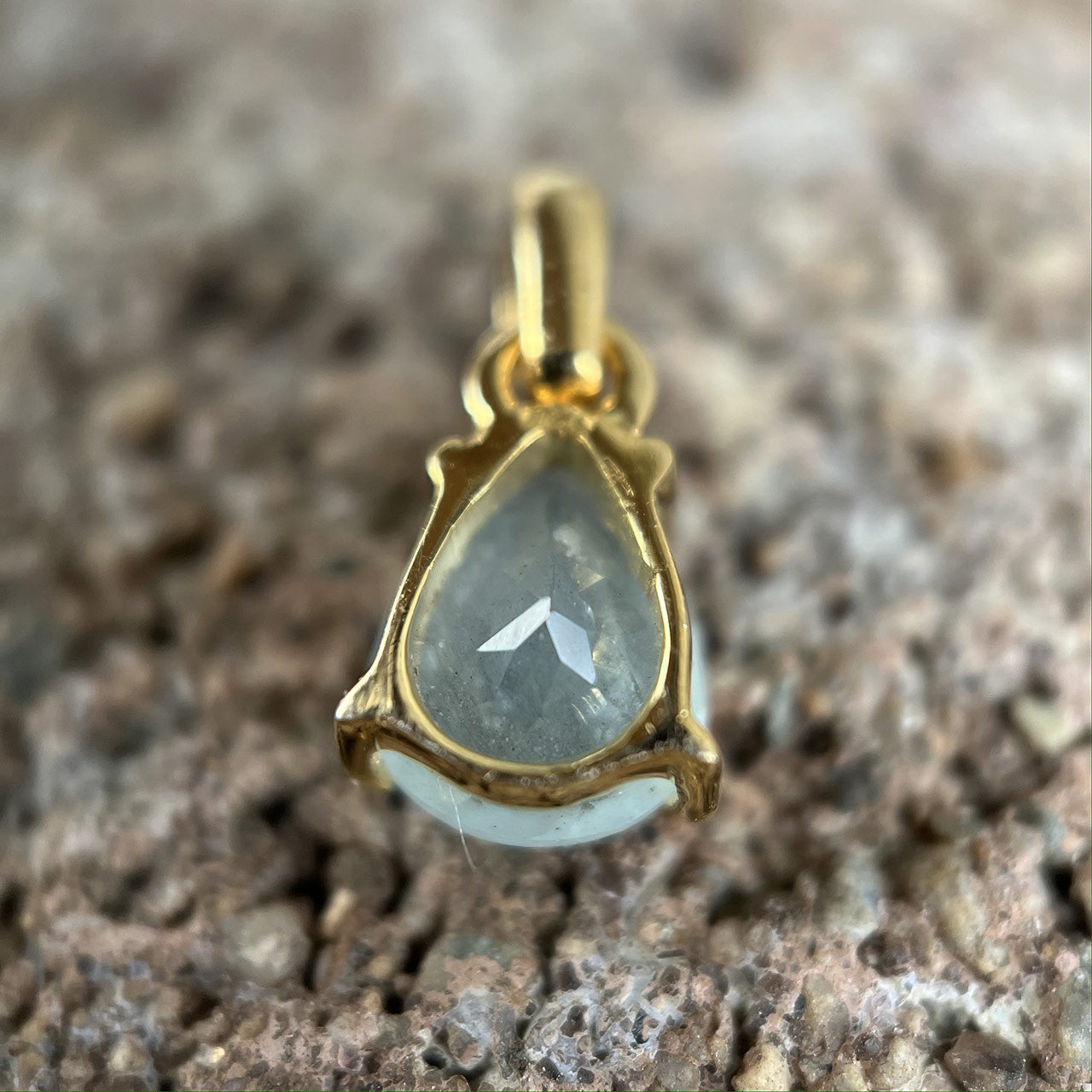 AQUAMARINE PENDANT VERMEIL YELLOW GOLD