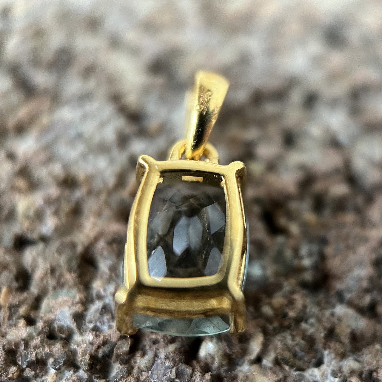 GREEN FLUORITE PENDANT VERMEIL GOLD