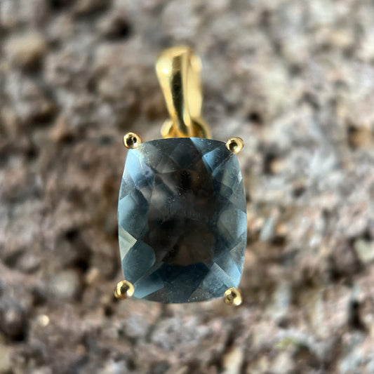 GREEN FLUORITE PENDANT VERMEIL GOLD