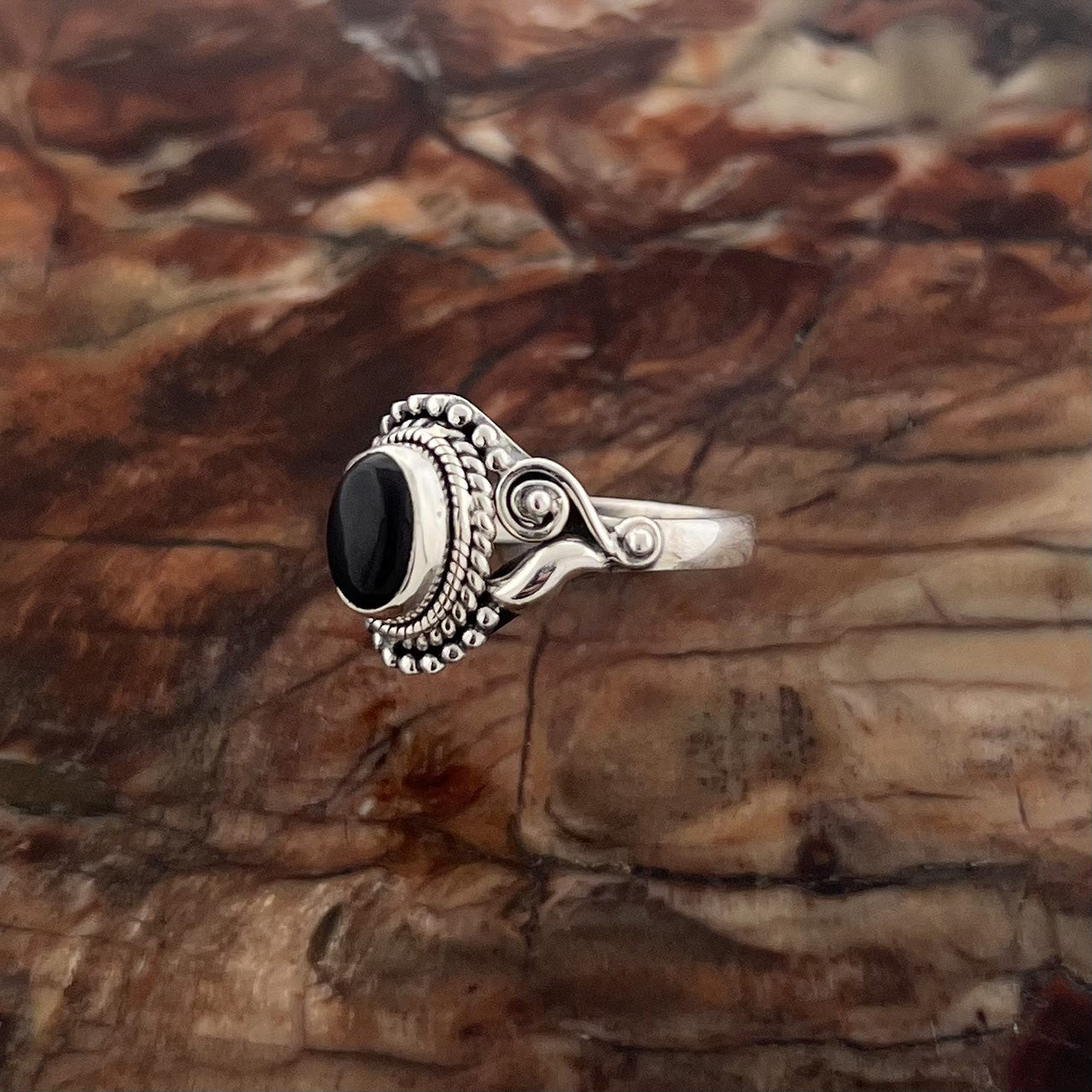 BLACK ONYX DAHLIA RING