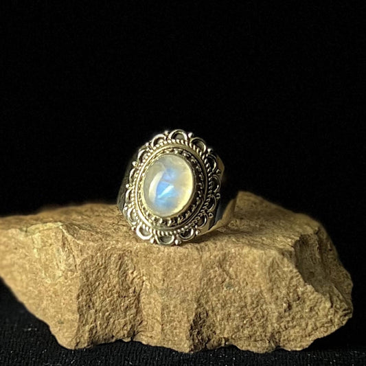 MOONSTONE FILIGREE RING