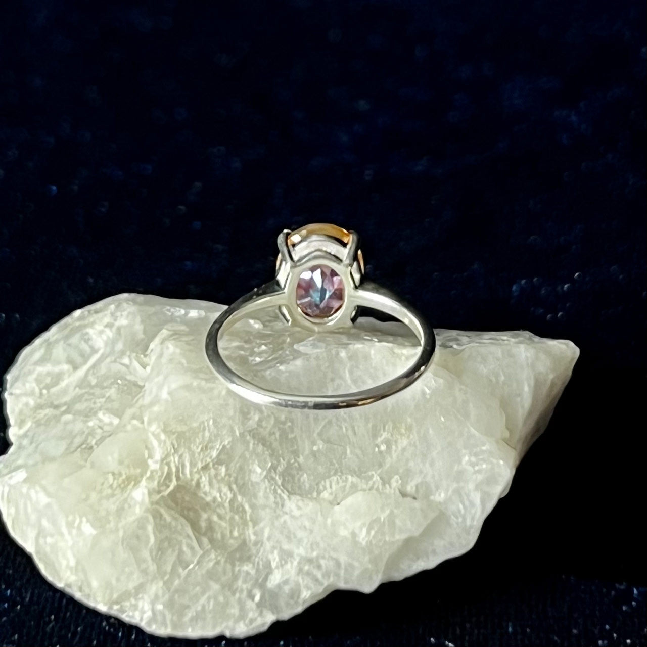 AZOTIC TOPAZ RING