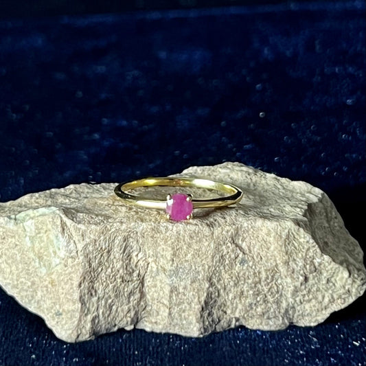 NATURAL RUBY RING VERMEIL YELLOW GOLD