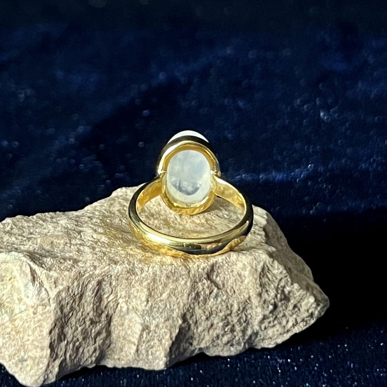 MOONSTONE RING VERMEIL GOLD