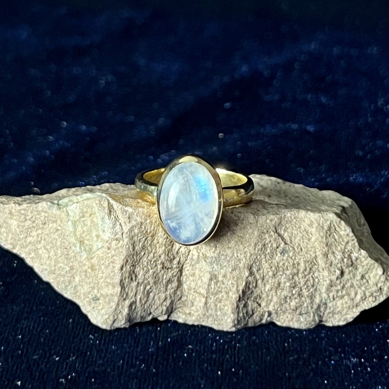 MOONSTONE RING VERMEIL GOLD