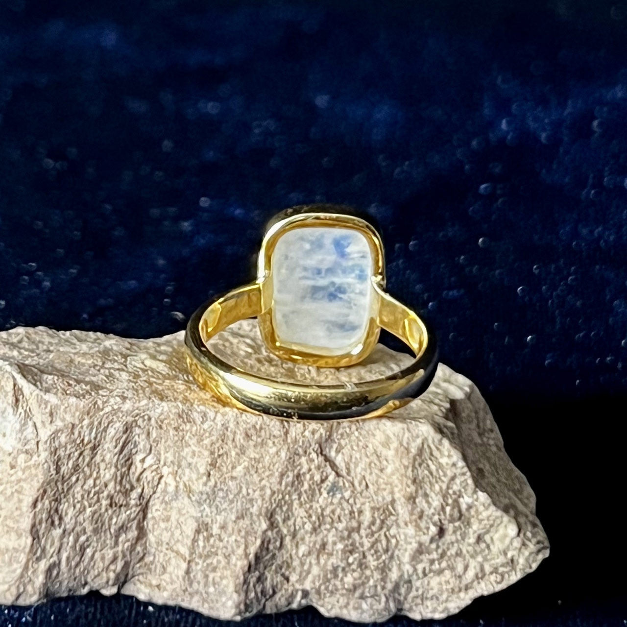 MOONSTONE RING VERMEIL GOLD