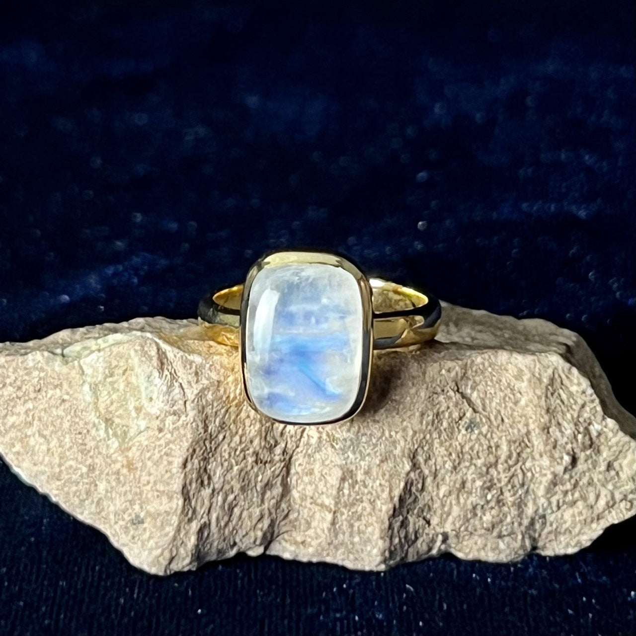 MOONSTONE RING VERMEIL GOLD