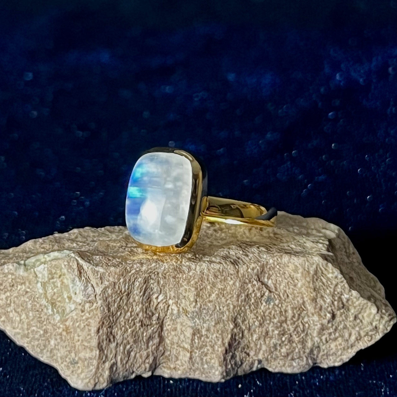 MOONSTONE RING VERMEIL GOLD