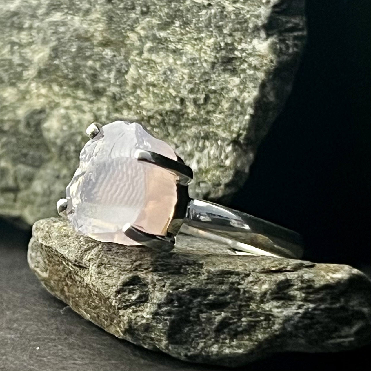 LAVENDER QUARTZ RING