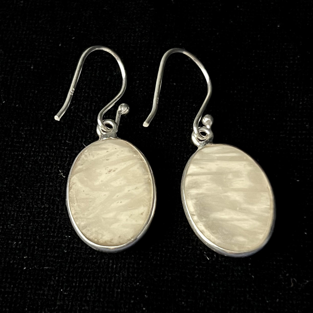 SCOLECITE EARRINGS