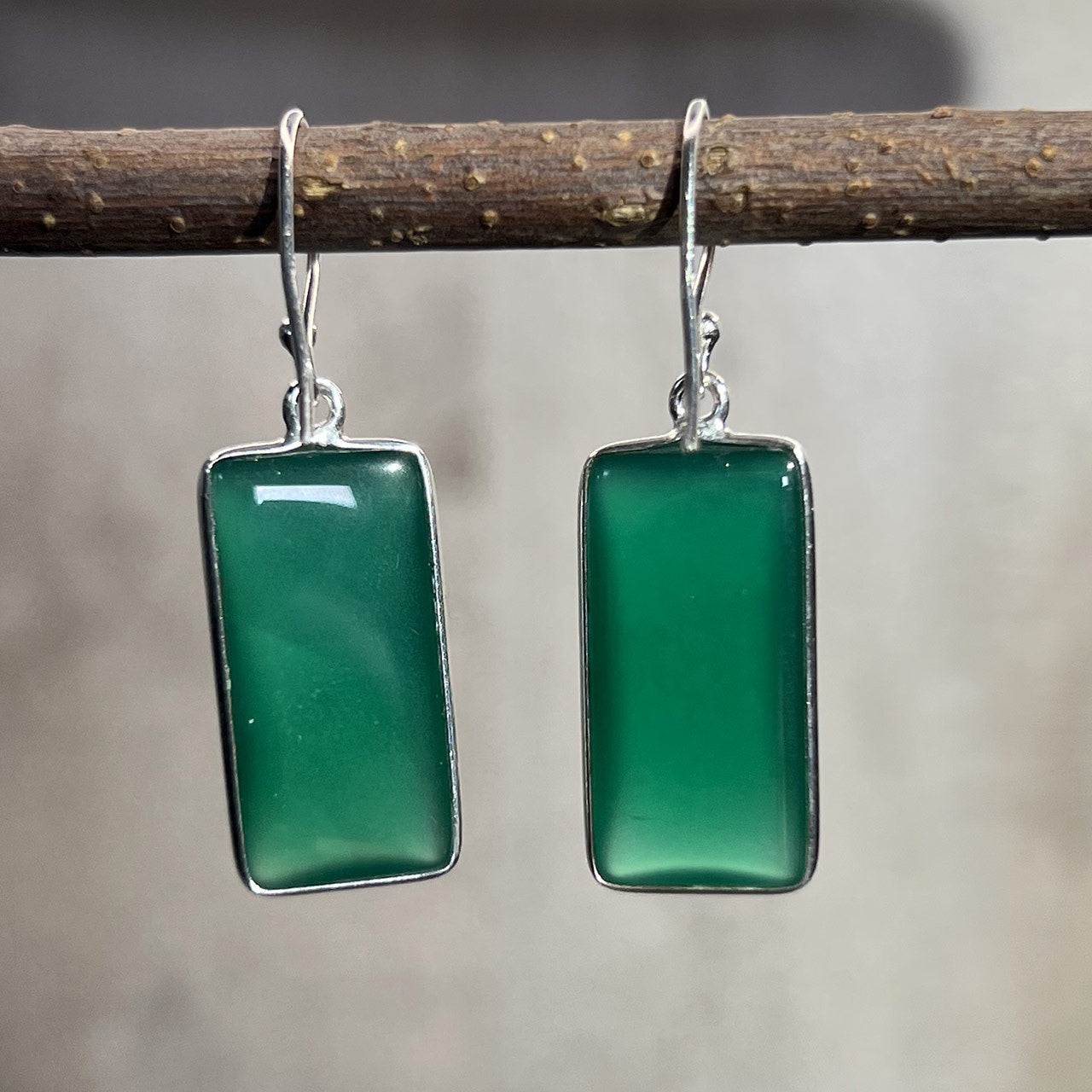 GREEN ONYX EARRING STERLING SILVER