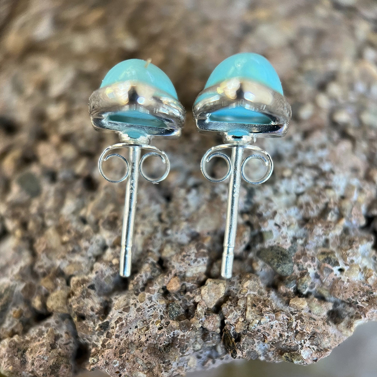 KINGMAN TURQUOISE STUD STERLING SILVER