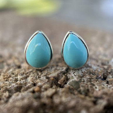 KINGMAN TURQUOISE STUD STERLING SILVER