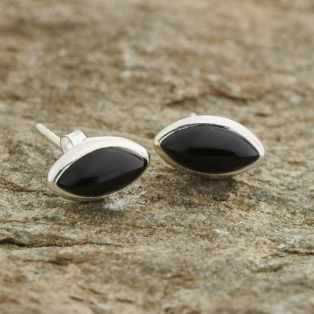 BLACK ONYX EARRINGS STERLING SILVER STUD